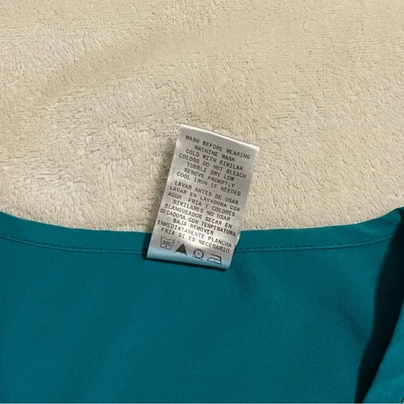 Ariel/Little Mermaid‎ Scrub Top Cherokee Size XS - Picture 5 of 8